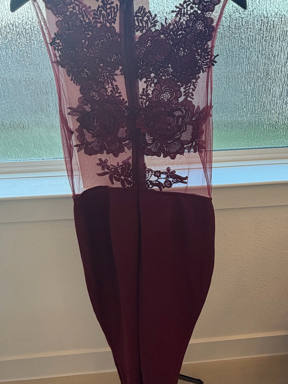 Elegant Burgundy Lace-Accent Women’s Pantsuit